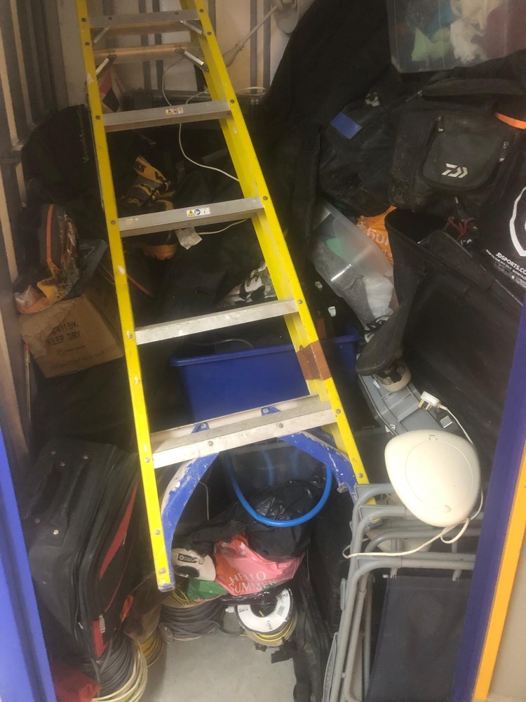 Eastbourne Self storage unit auction IB-7737