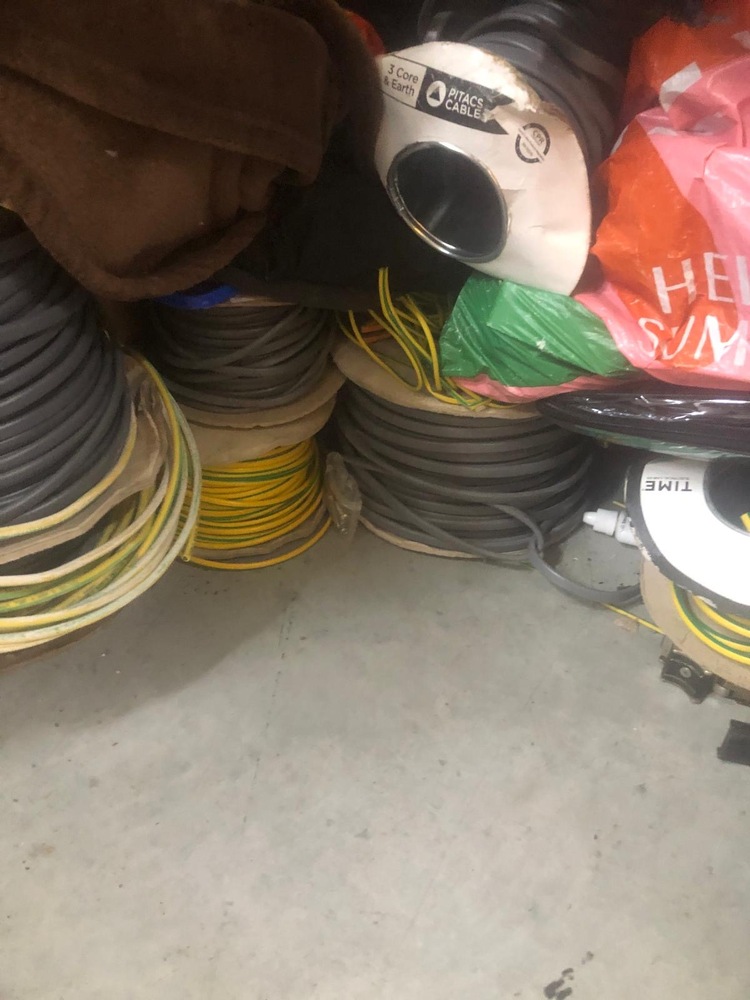 Eastbourne Storage auction IB-7737 30