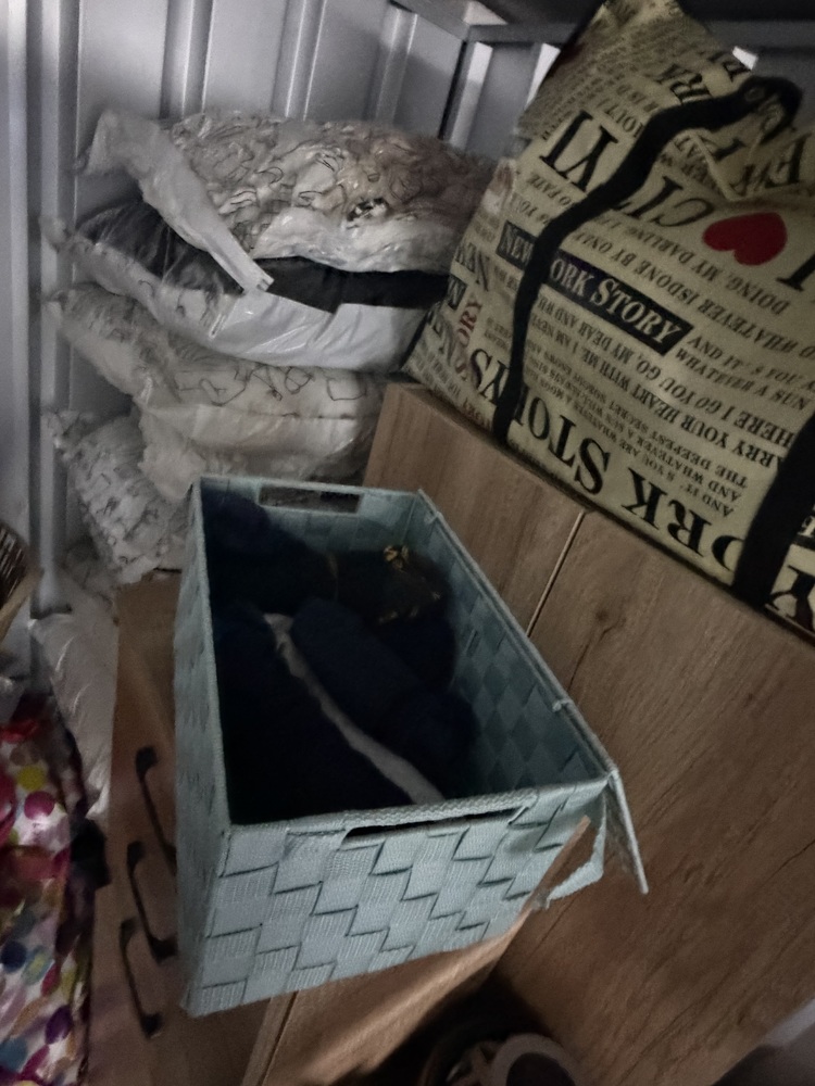 Edgware Self storage unit auction IB-6210 13