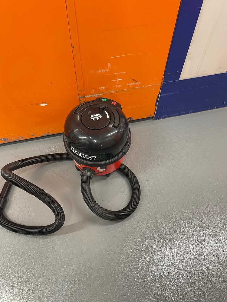 Swanley Self storage auction IB-8291