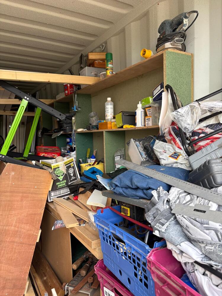 Leicestershire Self storage auction IB-2886