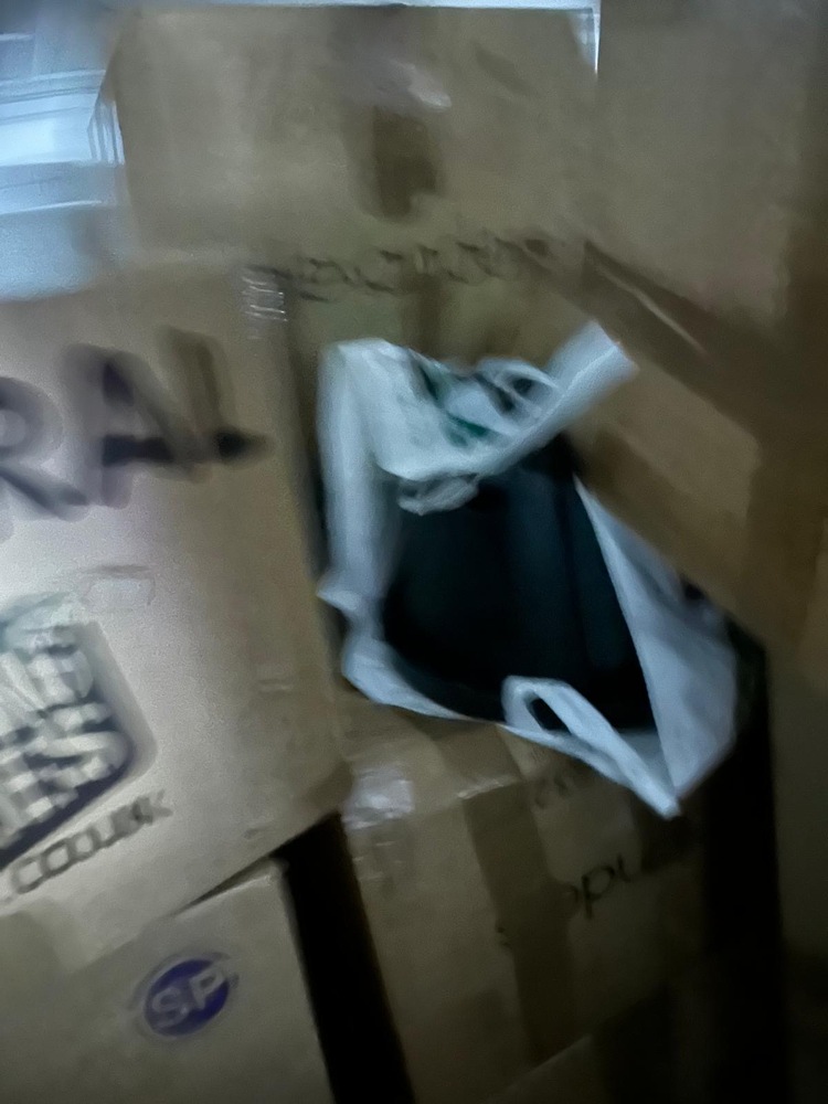 Morden storage facility unit auction IB-2780 16