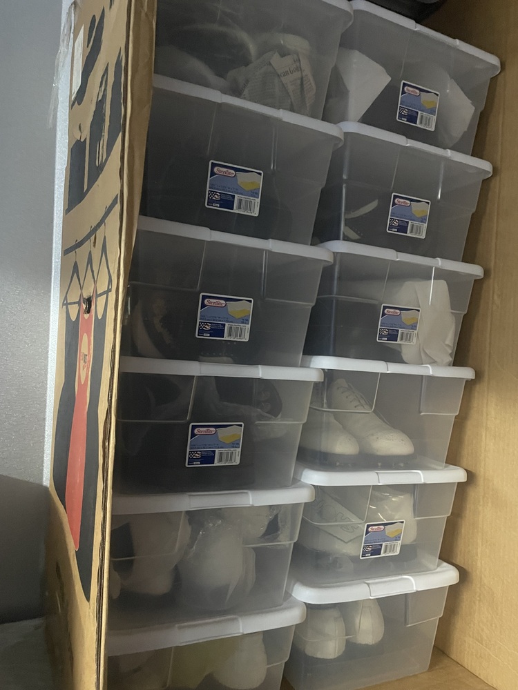 Morden Storage Unit auction IB-9134