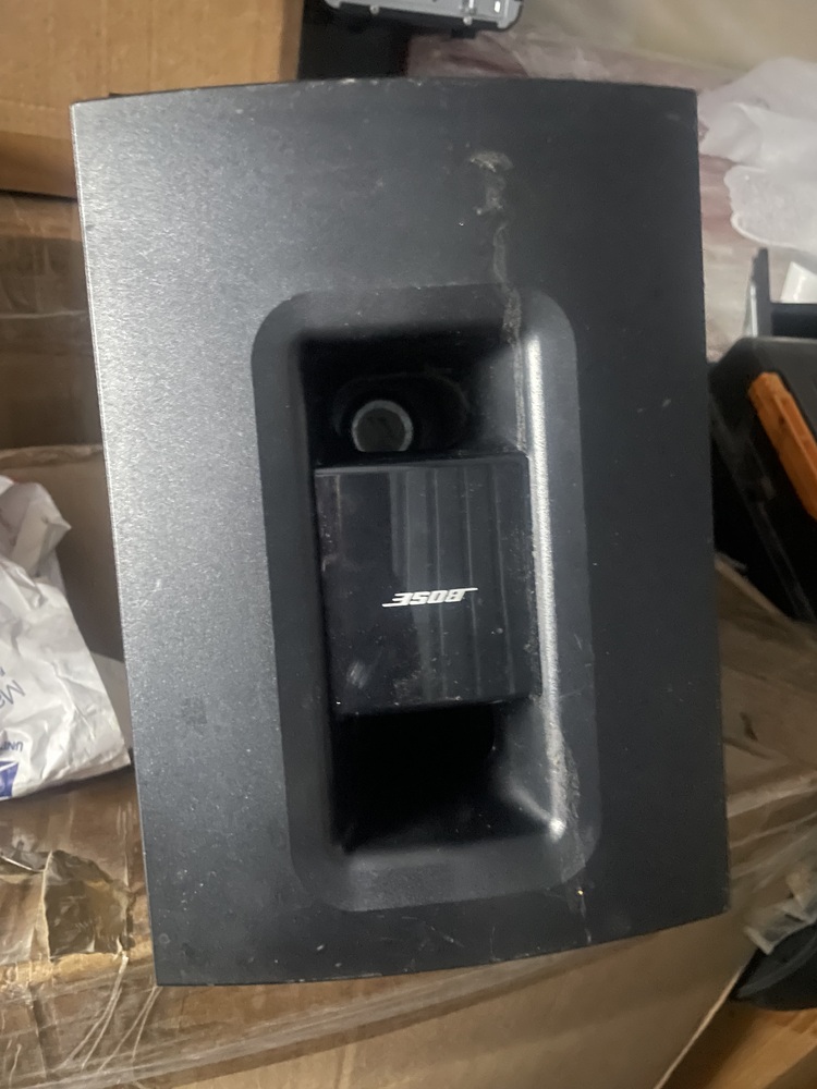 Morden storage facility unit auction IB-9134