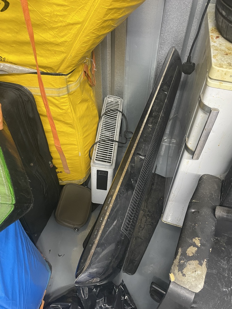 Morden Storage Facility auction IB-9634