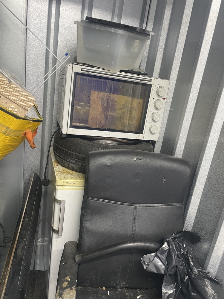 Morden Self storage facility auction IB-9634