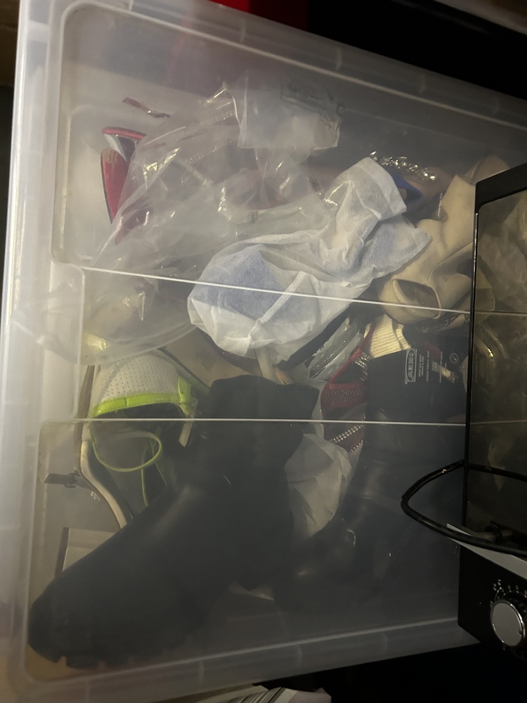 Southampton Storage Unit auction IB-9718