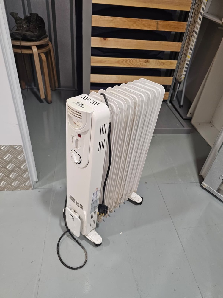 Storage Giant Bristol Self storage unit auction IB-1792