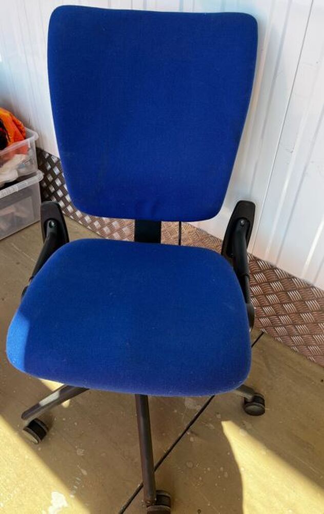 Storage Giant Telford Storage auction IB-8646 20