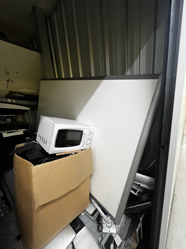 Storage Giant Telford Storage Unit auction IB-8646 32