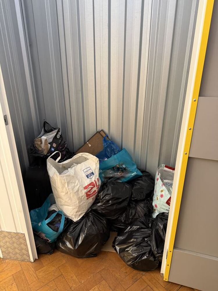 Storage Giant Leicester Self storage auction IB-1347