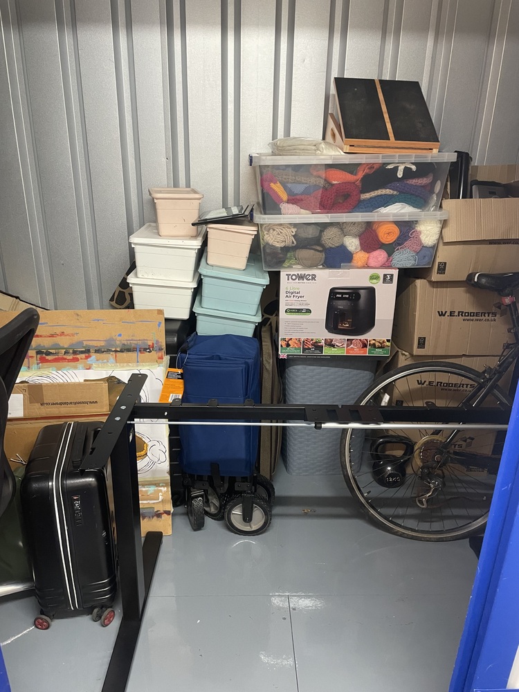 Guildford Storage auction IB-3089