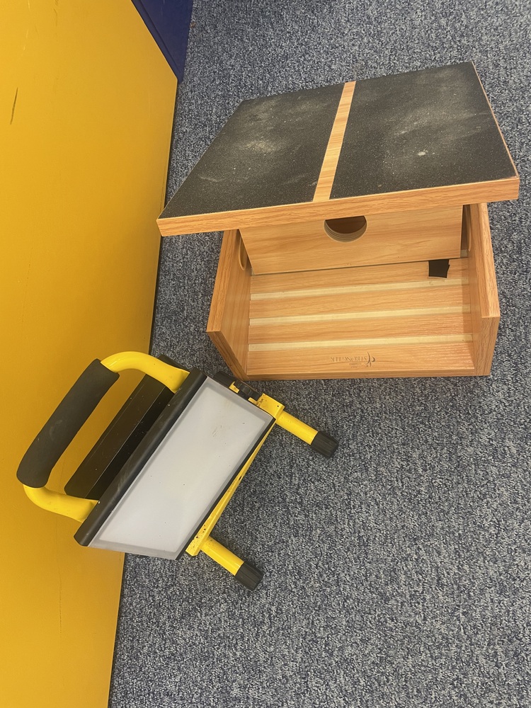 Guildford Self storage unit auction IB-3089 33