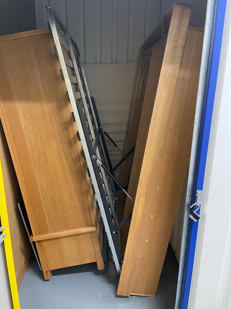 Wood Green Storage auction IB-3065