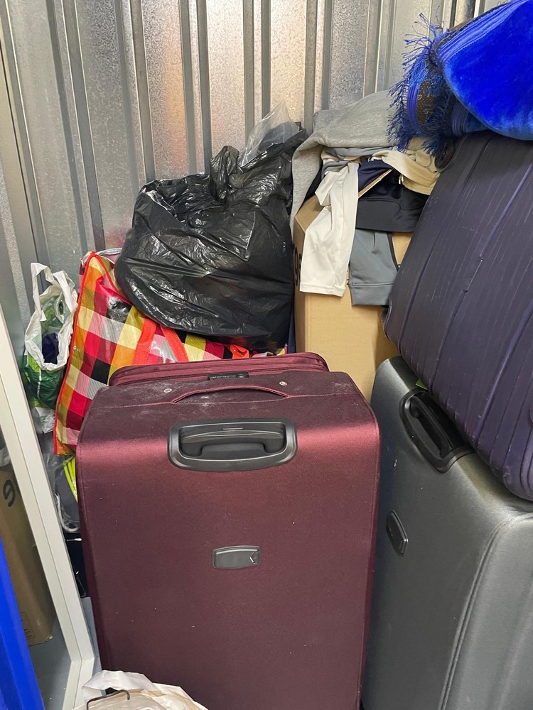 Enfield storage facility unit auction IB-1039 16