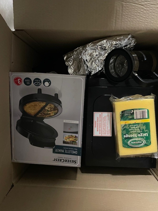 Chingford storage facility unit auction IB-4364