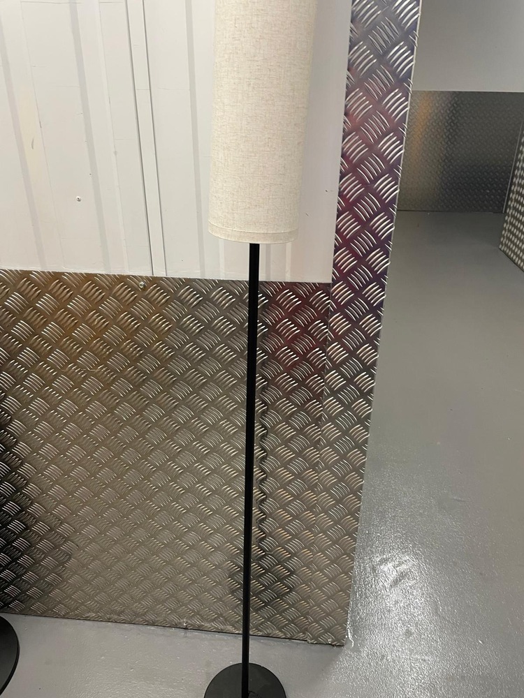 Chingford Self storage unit auction IB-4364 43