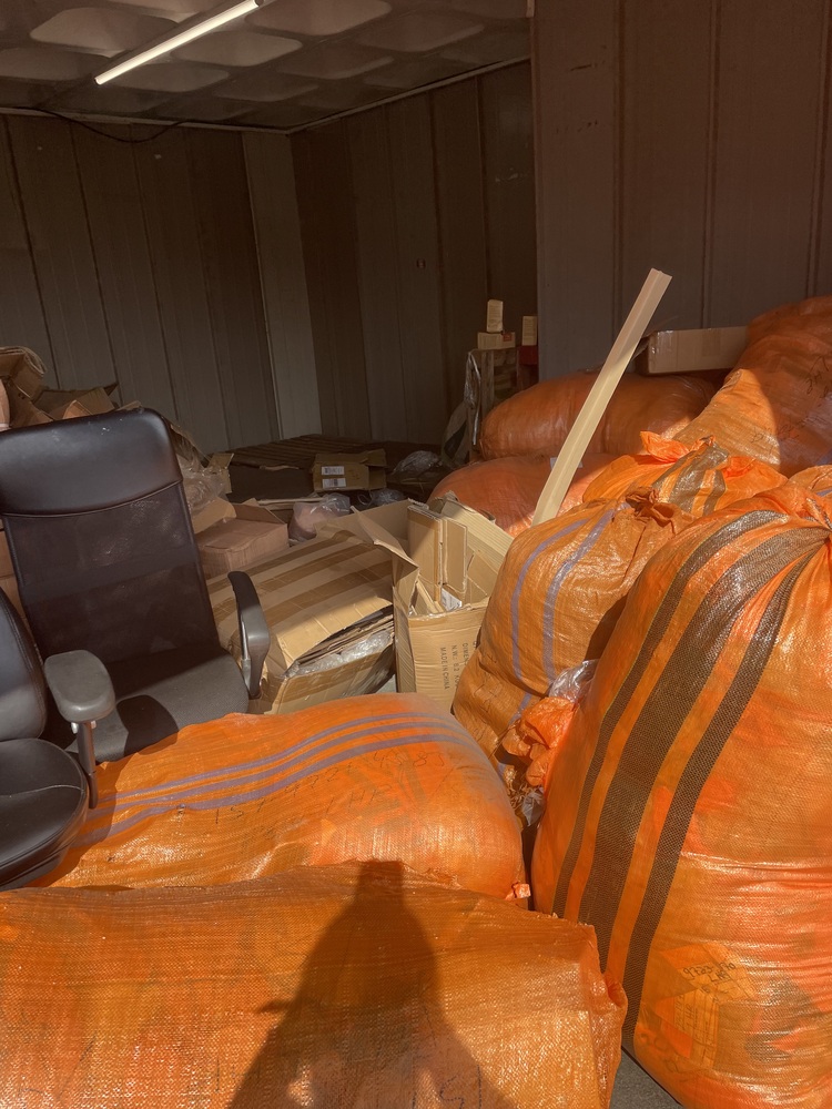 Stanmore Storage Unit auction IB-7794