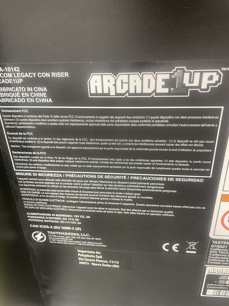 Staples Corner Storage auction IB-8162 30