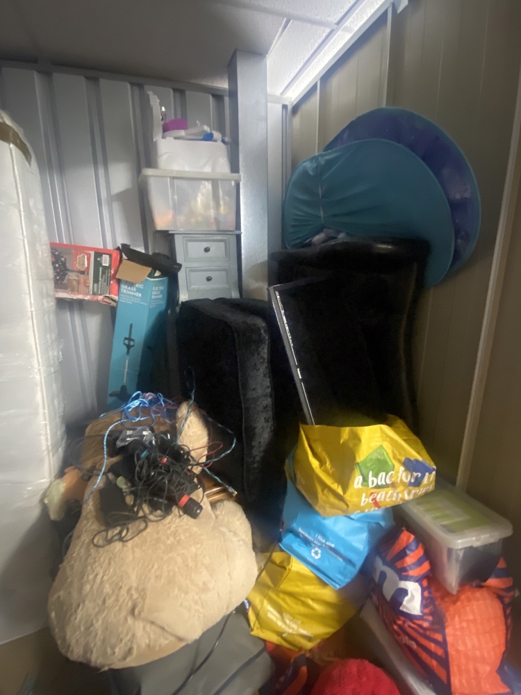 iBidOnStorage.co.uk Storage King Auction 16637707937419