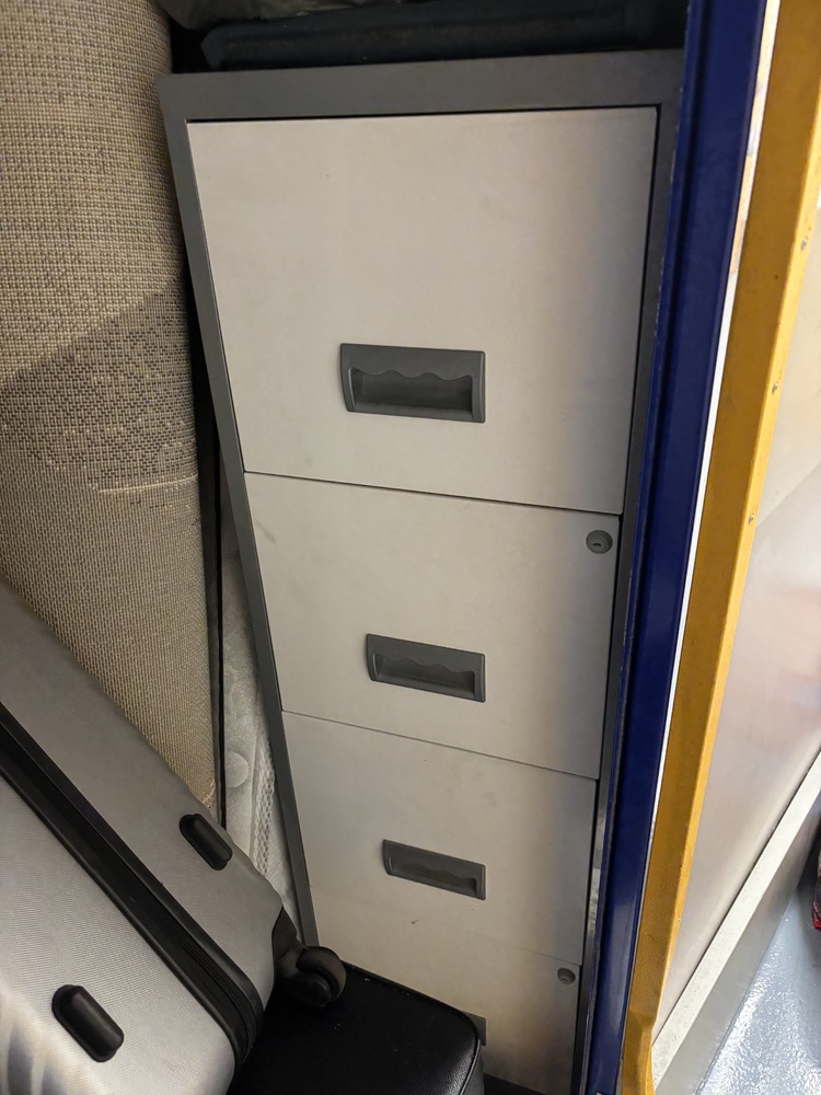 Battersea Lombard Self storage auction IB-8326 24