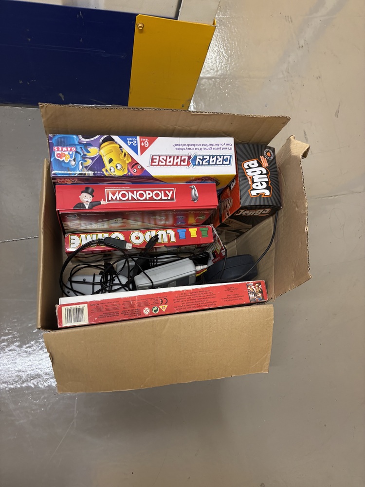 Battersea Lombard Self storage unit auction IB-7594