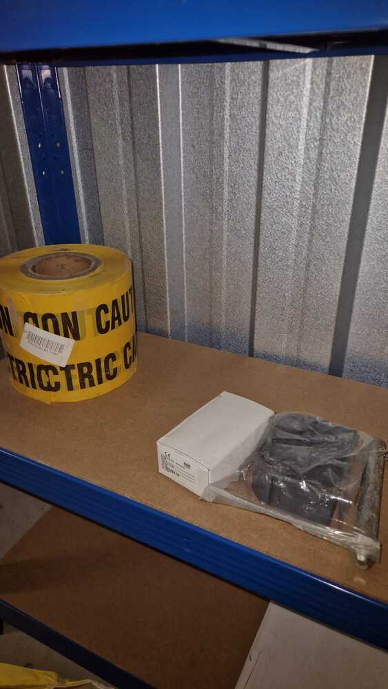 DERBY Storage Unit auction IB-6883 12