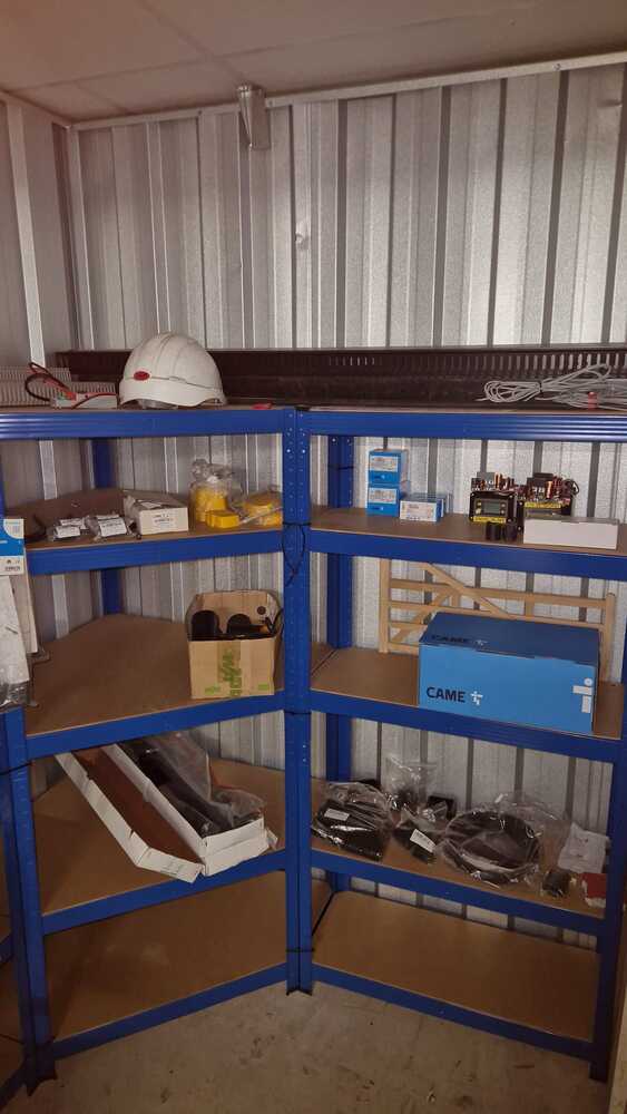 DERBY Storage auction IB-6883 40