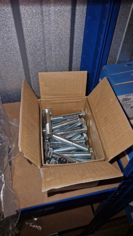 DERBY Storage Unit auction IB-6883 42