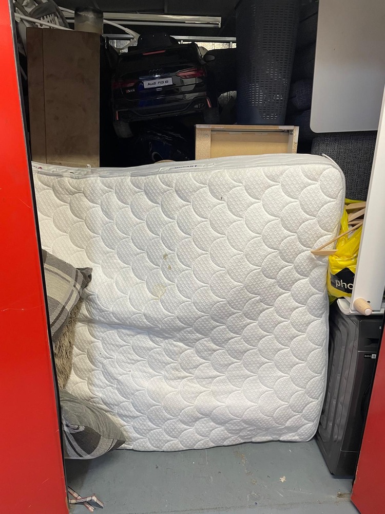 New Cross Storage Unit auction IB-5152
