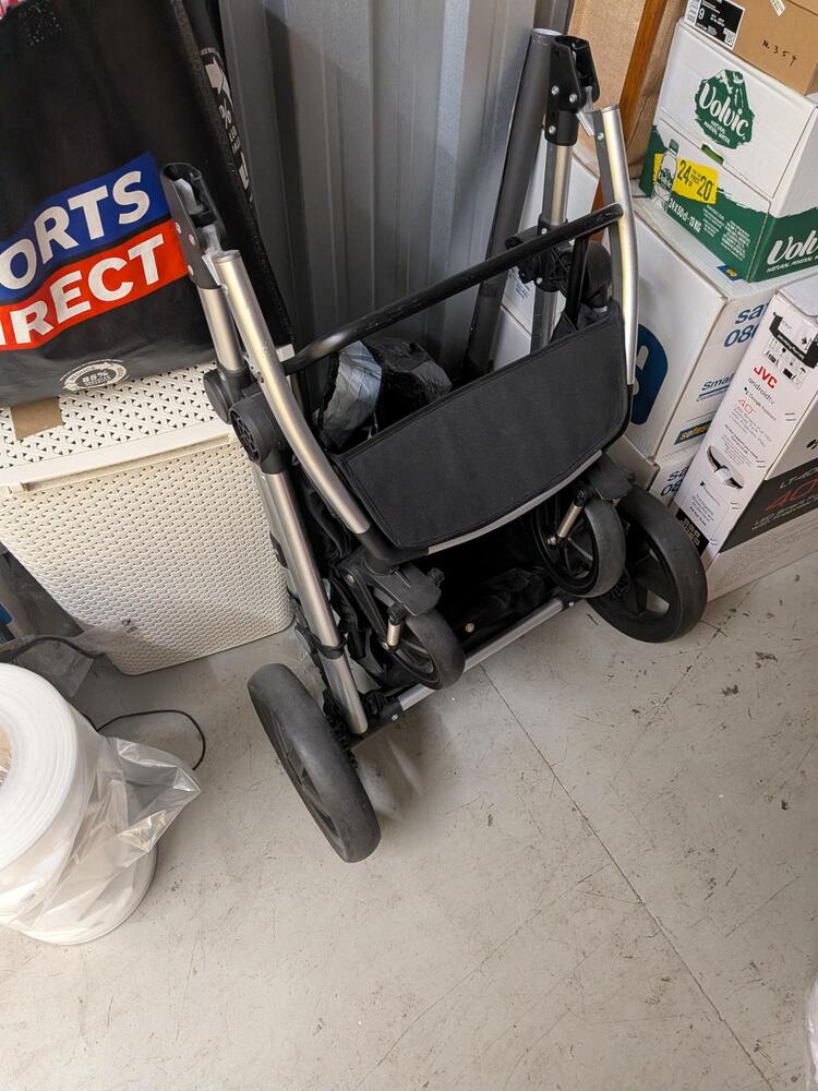 Storage Giant Leicester Self storage unit auction IB-8044 13