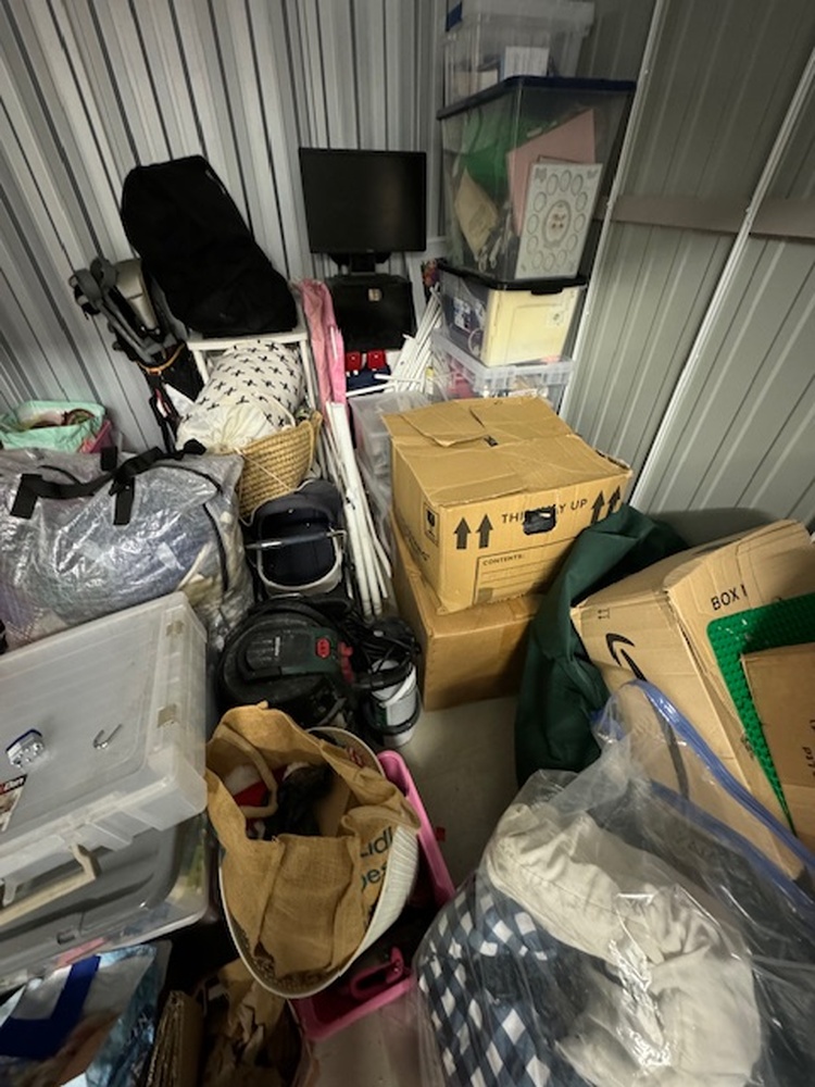 ROCHDALE Storage auction IB-4736