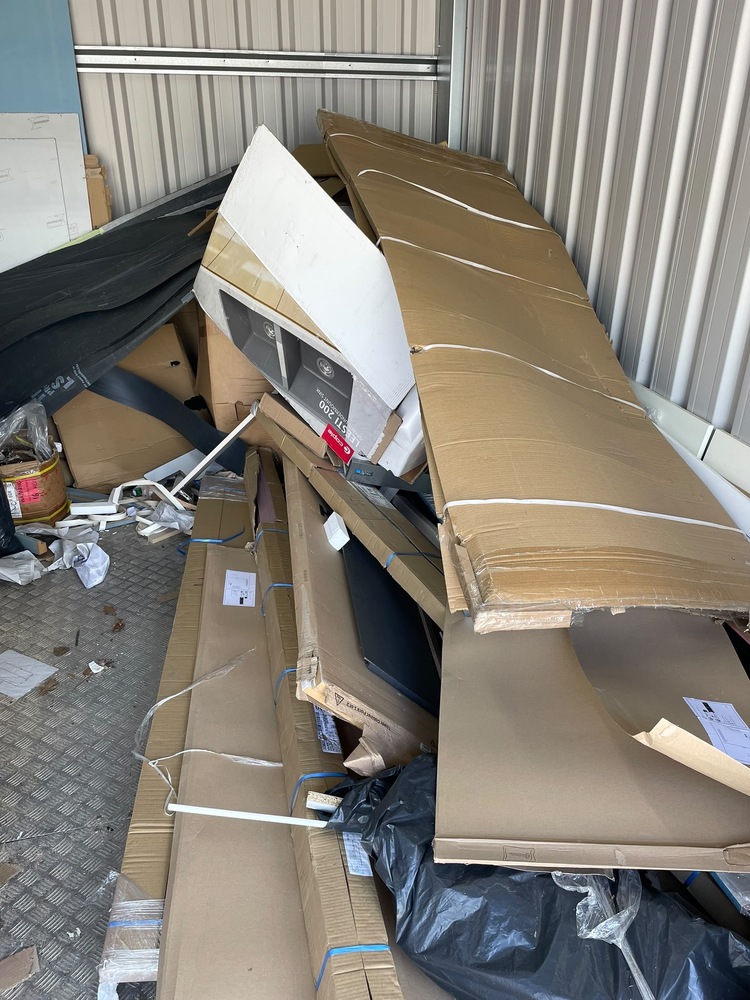 Redhill Self storage auction IB-6731