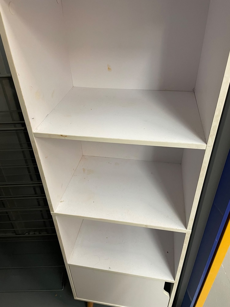 Charlton Self storage unit auction IB-2510