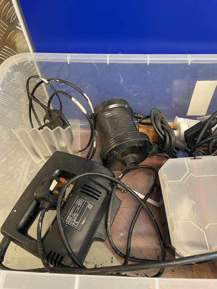 Crayford Storage Unit auction IB-5391