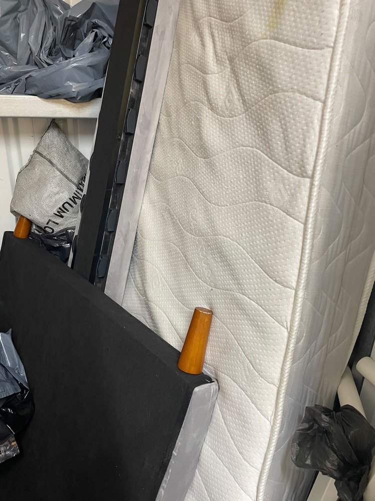 Crayford Storage auction IB-2184 10