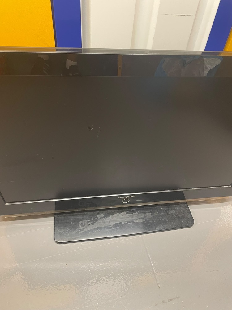 Crystal Palace Storage auction IB-8326