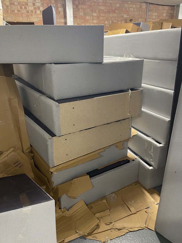 Staples Corner storage facility unit auction IB-8585