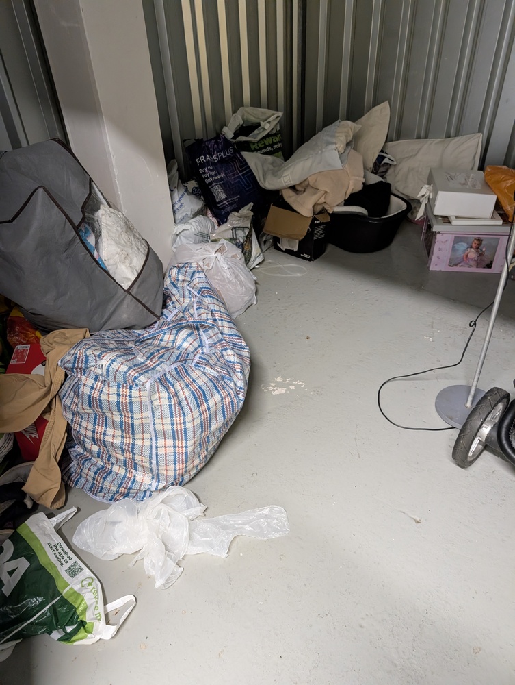 StorageMart Bognor Regis Storage auction IB-8982