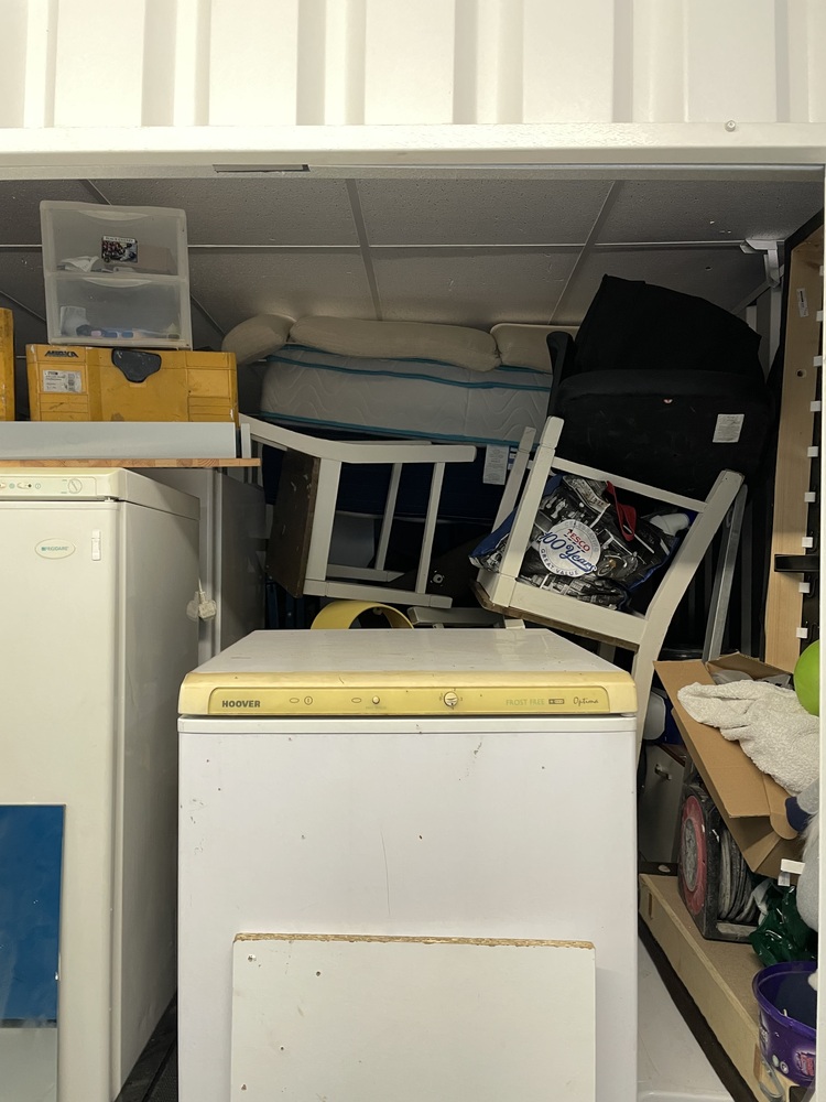 StorageMart Hove Self storage facility auction IB-5018