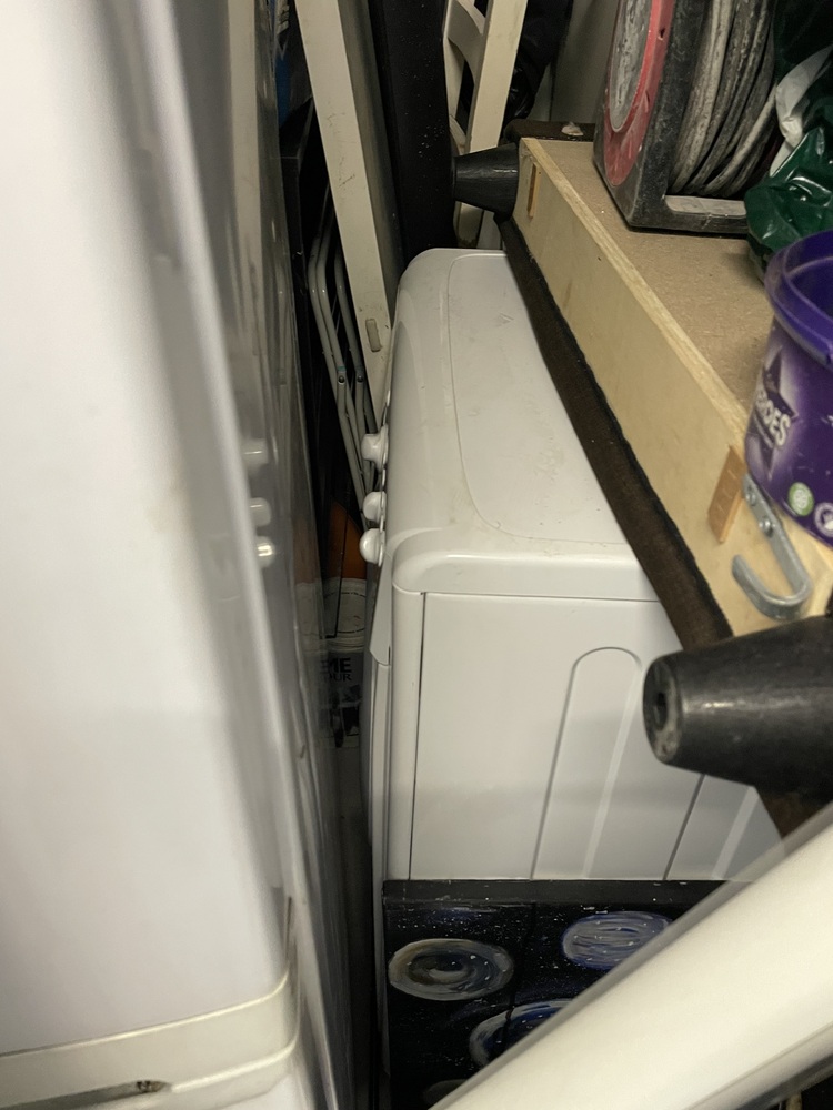 StorageMart Hove Storage Unit auction IB-5018 12