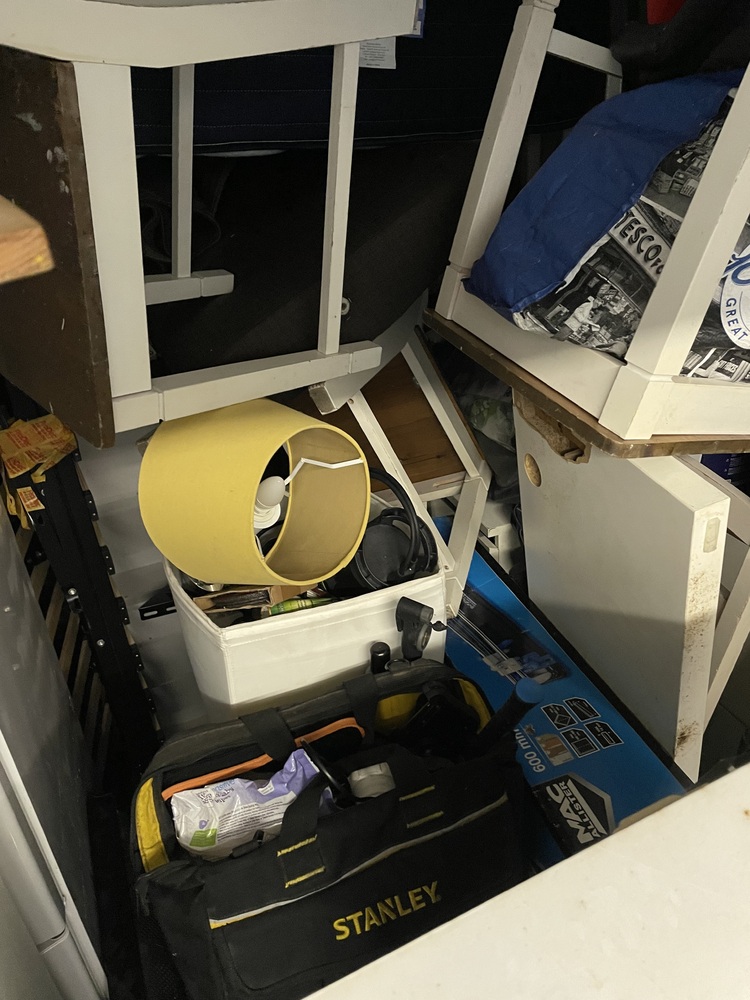 StorageMart Hove storage facility unit auction IB-5018 16