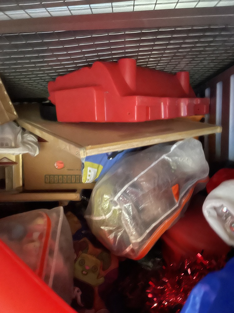 StorageMart Hove Storage Facility auction IB-8599 11