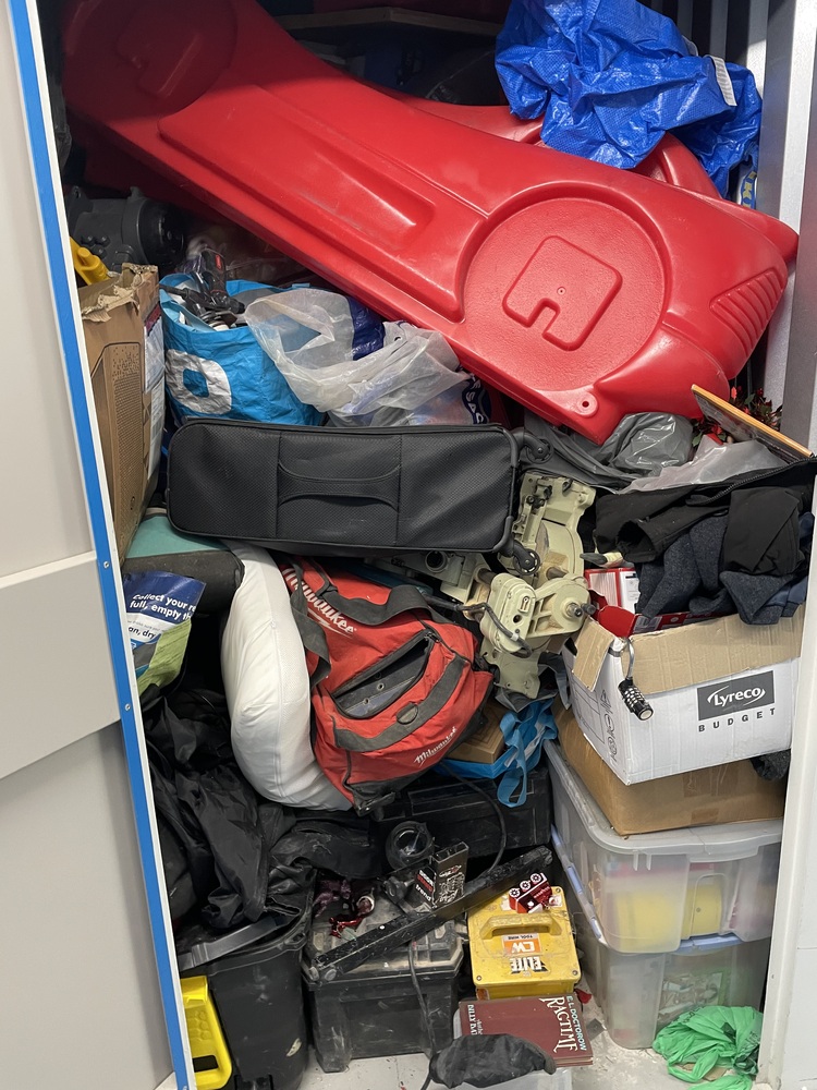 StorageMart Hove Self storage unit auction IB-8599 13