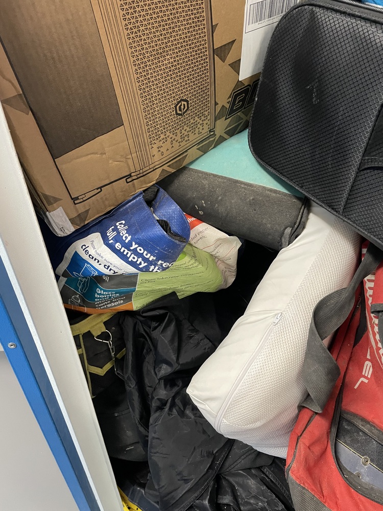 StorageMart Hove Storage auction IB-8599 20