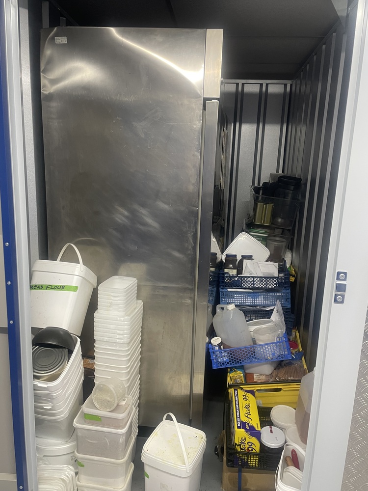 Bow Storage auction IB-1024