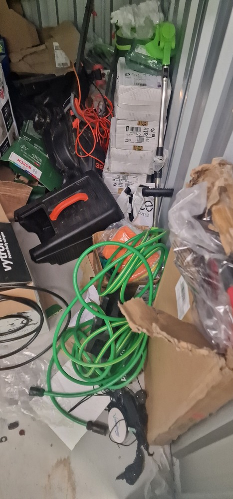StorageMart Tonbridge Storage Unit auction IB-3972