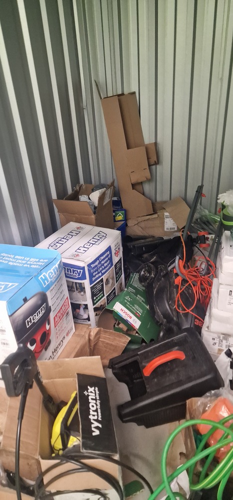 StorageMart Tonbridge storage facility unit auction IB-3972