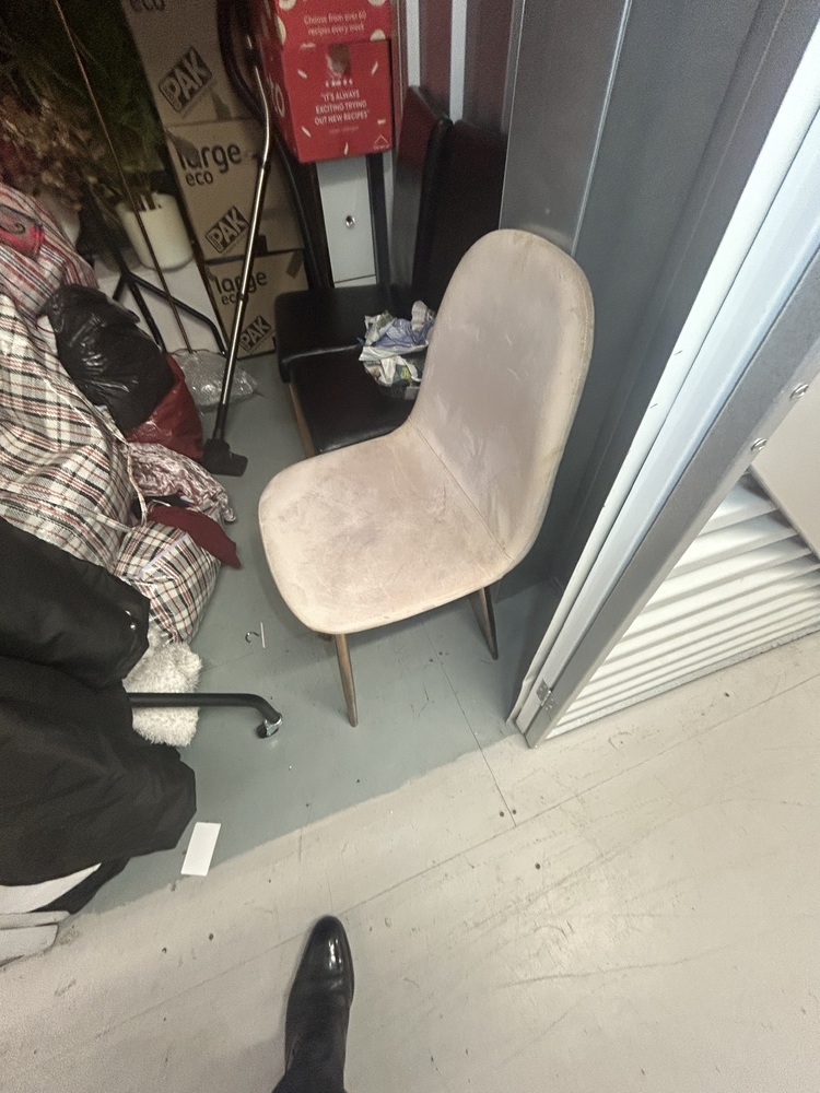 Islington  Self storage unit auction IB-5470