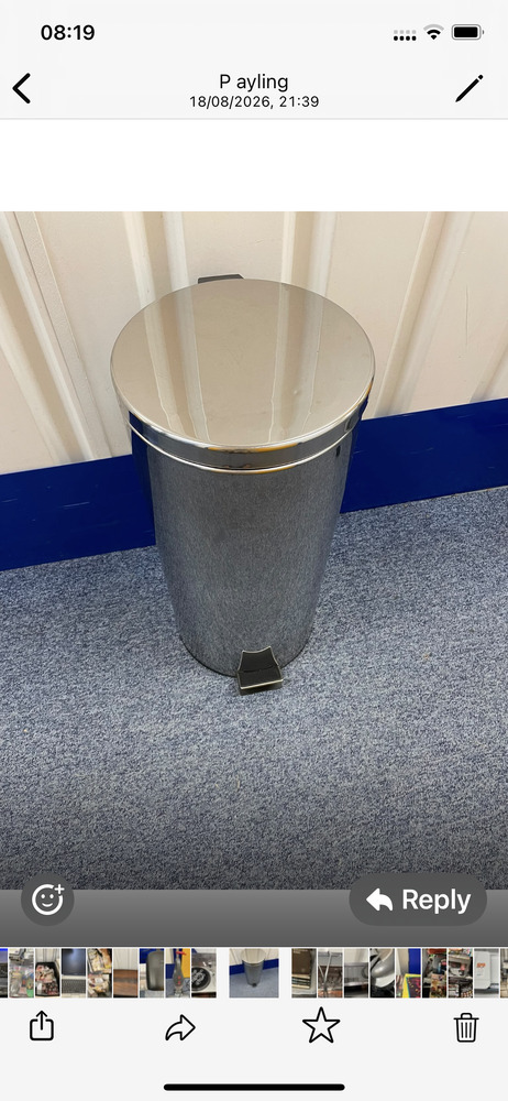 Guildford Self storage auction IB-4755 24